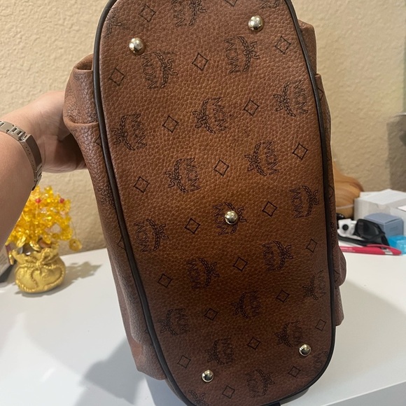MCM COCOA VISETOS HOBO - Picture 8 of 15